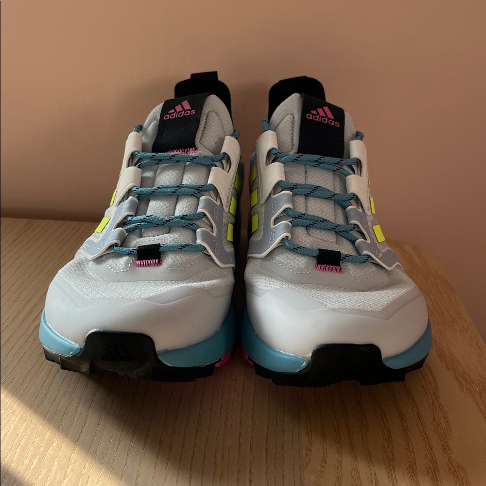 ADIDAS Terrex Trailmaker Hiking Shoe Sneaker 9.5 - Picture 2 of 9
